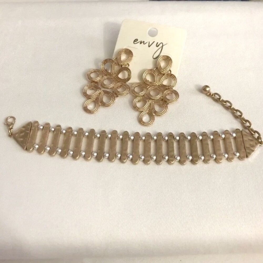Envy Pierced Earrings & Bracelet Set Gold Tone NIP